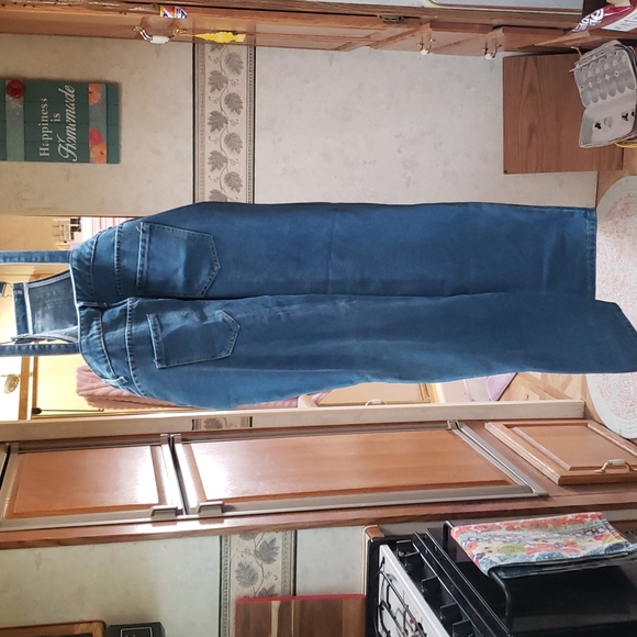 Overalls - Picture 4 of 5